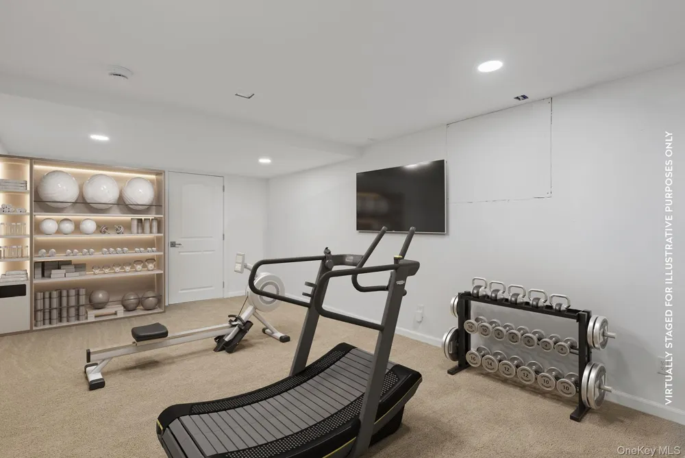 1824 Majors Path Southampton, NY 11968