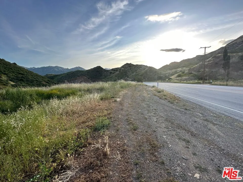 Kanan Road Agoura, CA 91301