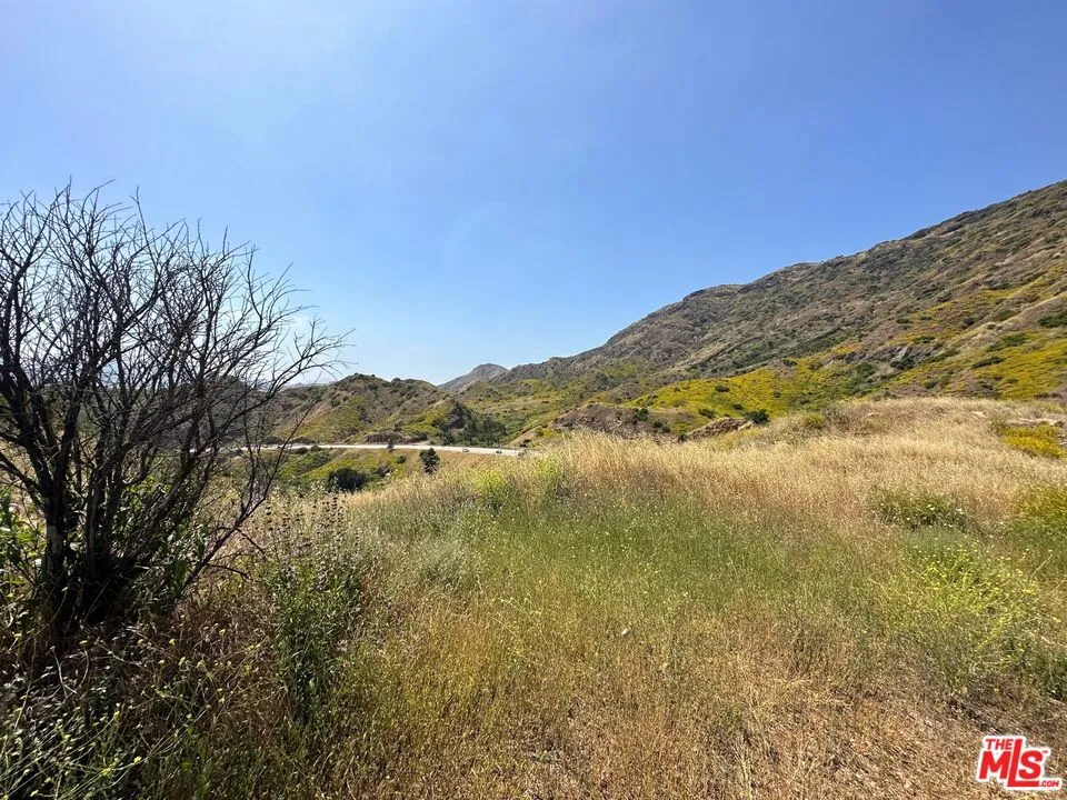 Kanan Road Agoura, CA 91301