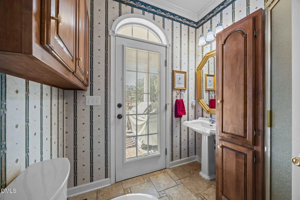 746 Club House Drive Blanch, NC 27212