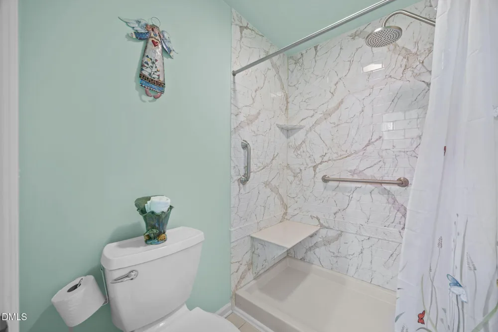746 Club House Drive Blanch, NC 27212