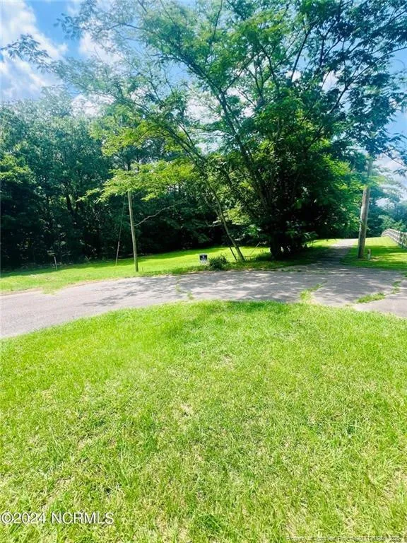 202 Millstone Court West End, NC 27376