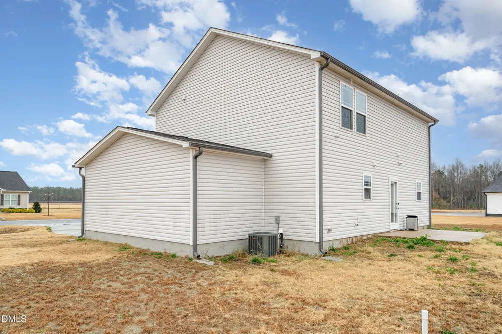 208 Tuscany Circle Princeton, NC 27569