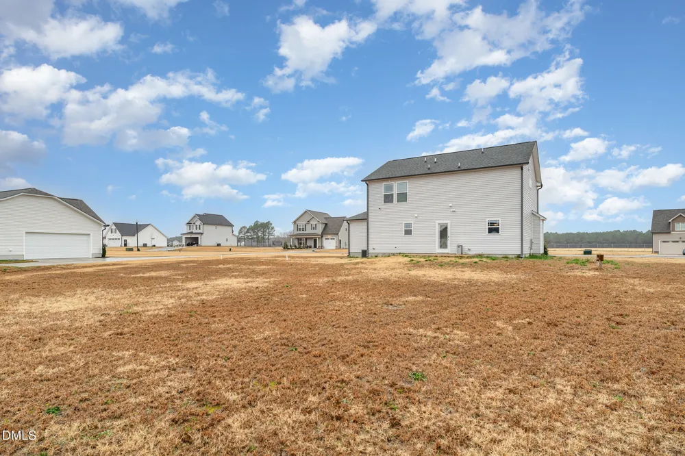 208 Tuscany Circle Princeton, NC 27569