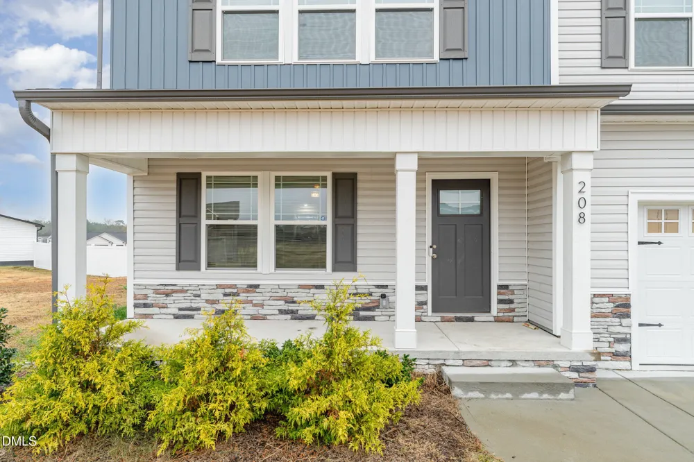208 Tuscany Circle Princeton, NC 27569
