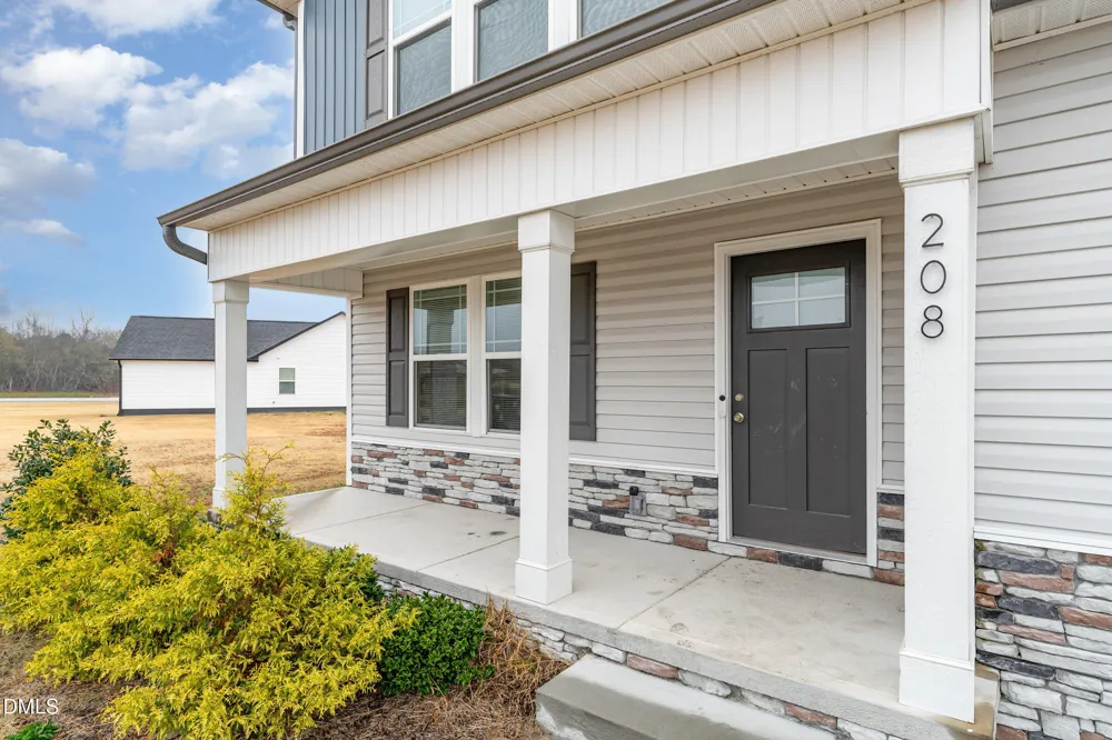208 Tuscany Circle Princeton, NC 27569