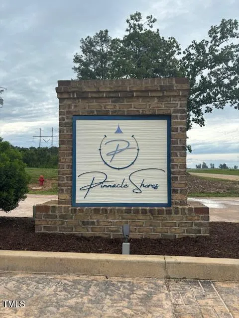 5 Pinnacle Shores Drive Macon, NC 27551