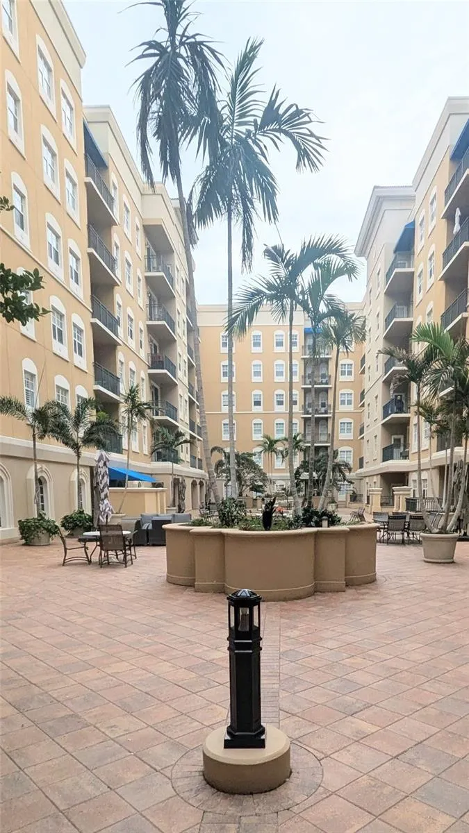 1064 TAMIAMI TRAIL #1606 Sarasota, FL 34236