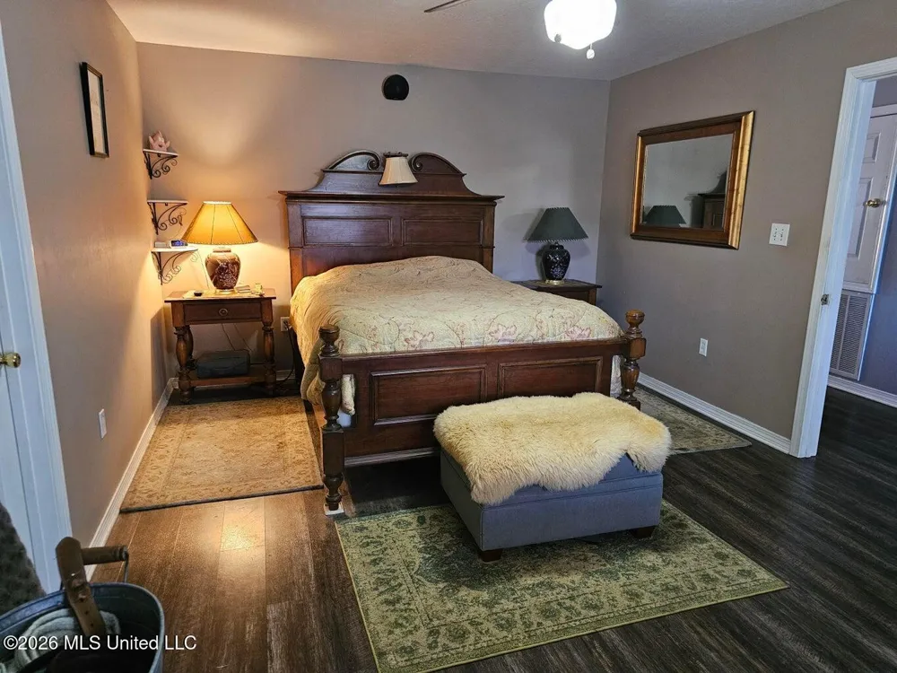 1738 Walton Avenue Wiggins, MS 39577