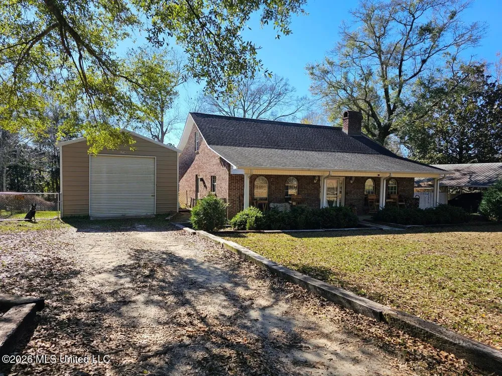 1738 Walton Avenue Wiggins, MS 39577