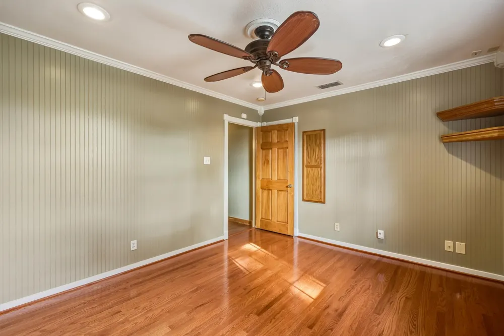 904 County Road 3341 Paradise, TX 76073