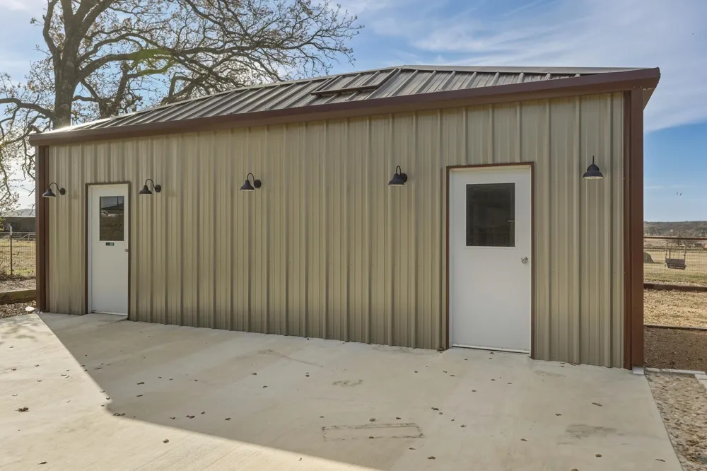 904 County Road 3341 Paradise, TX 76073