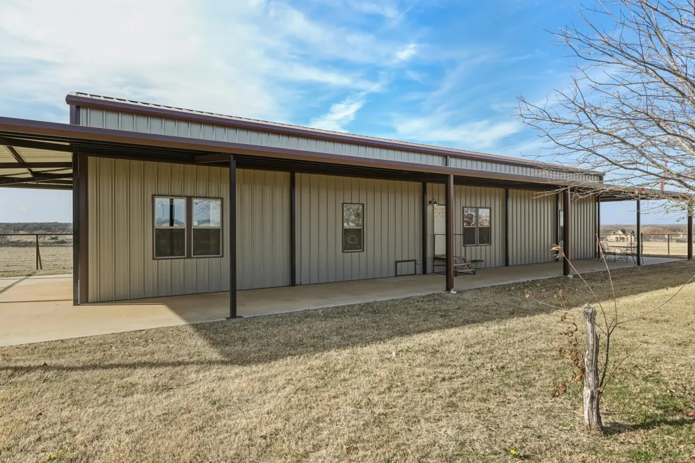 904 County Road 3341 Paradise, TX 76073