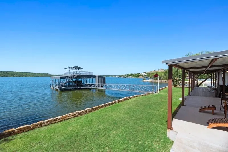 8301 County Road 300 Graham, TX 76450