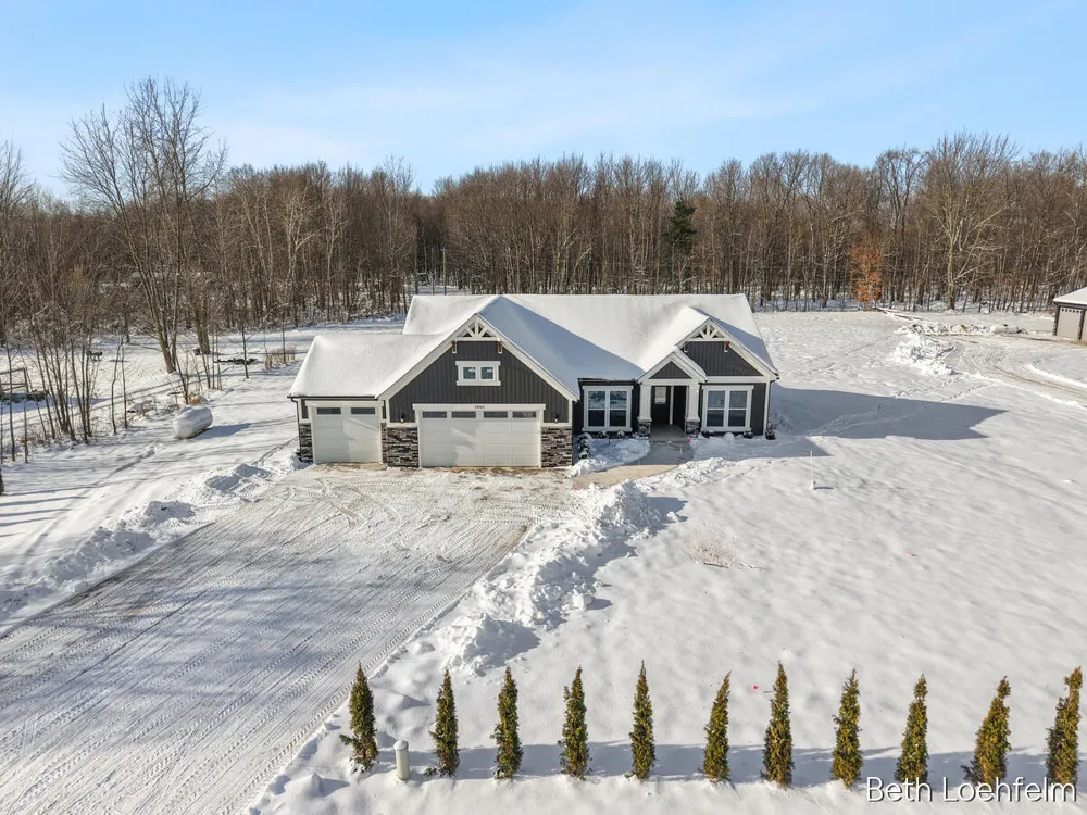 1885 Shaw Road Casnovia Township, MI 49303