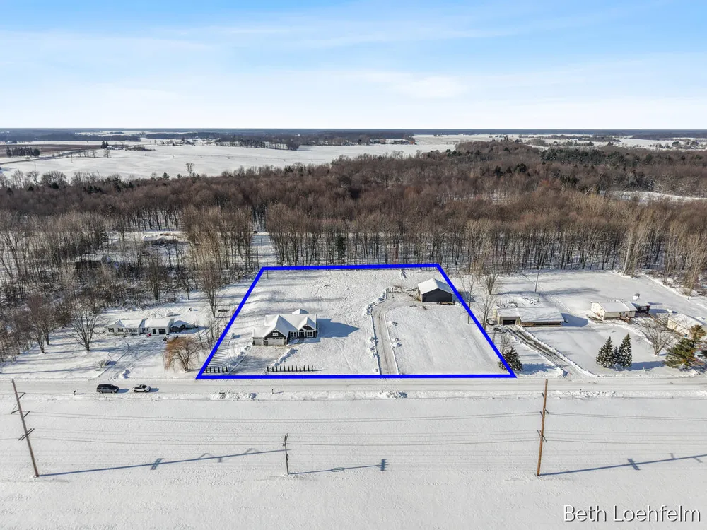 1885 Shaw Road Casnovia Township, MI 49303