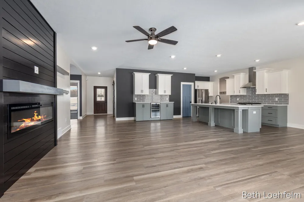 1885 Shaw Road Casnovia Township, MI 49303