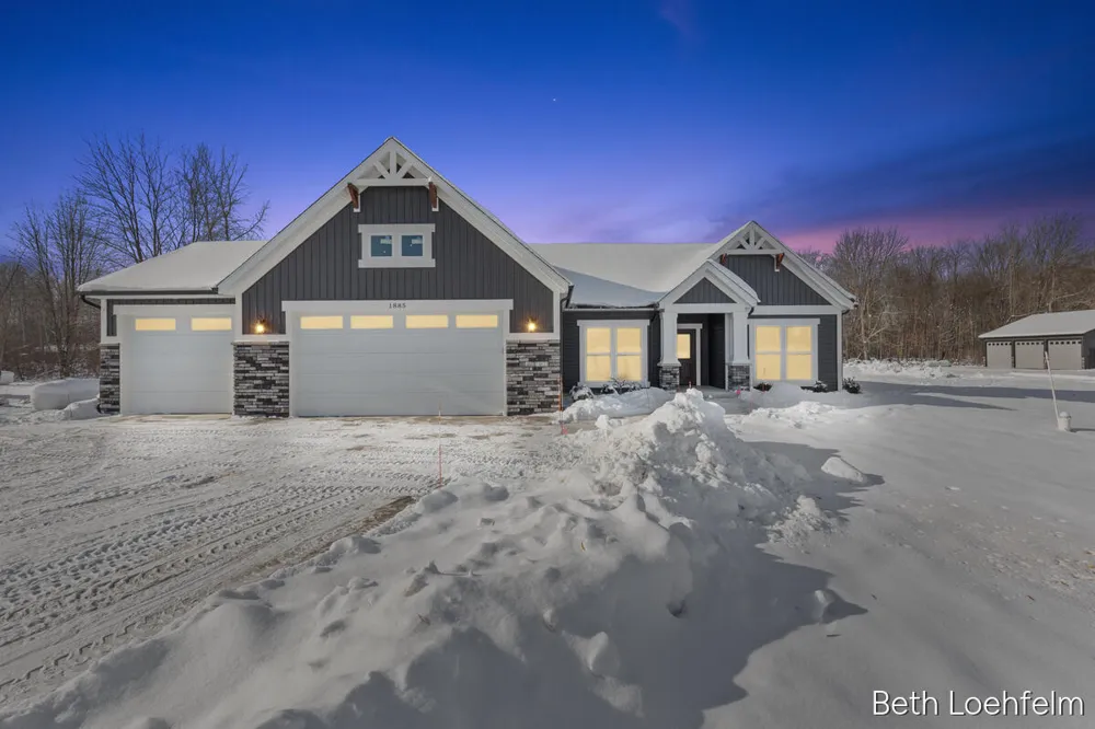 1885 Shaw Road Casnovia Township, MI 49303