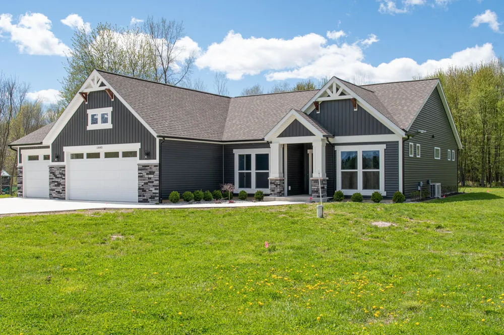1885 Shaw Road Casnovia Township, MI 49303
