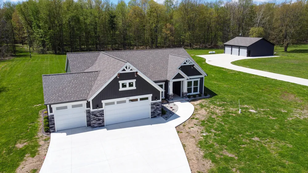 1885 Shaw Road Casnovia Township, MI 49303