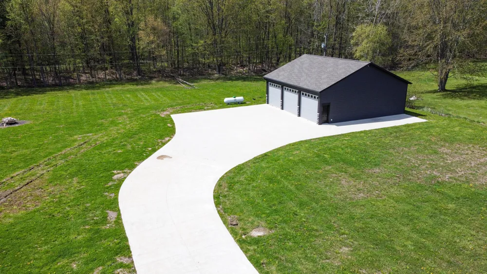 1885 Shaw Road Casnovia Township, MI 49303