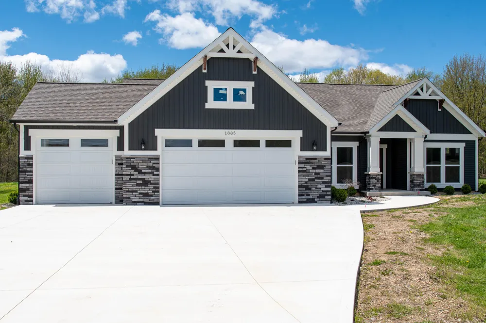 1885 Shaw Road Casnovia Township, MI 49303