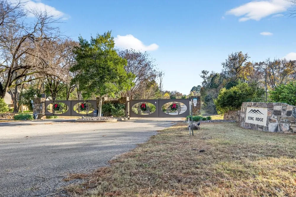 6105 Overlook Point Athens, TX 75752