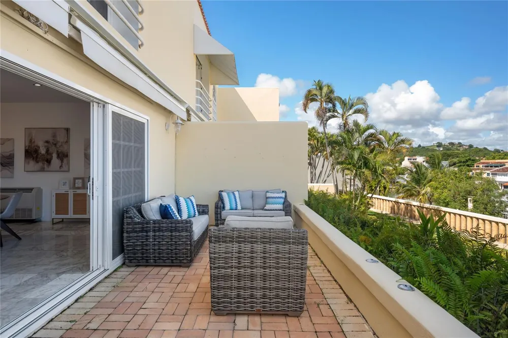 115 HARBOUR DRIVE #8 Humacao, PR 00791