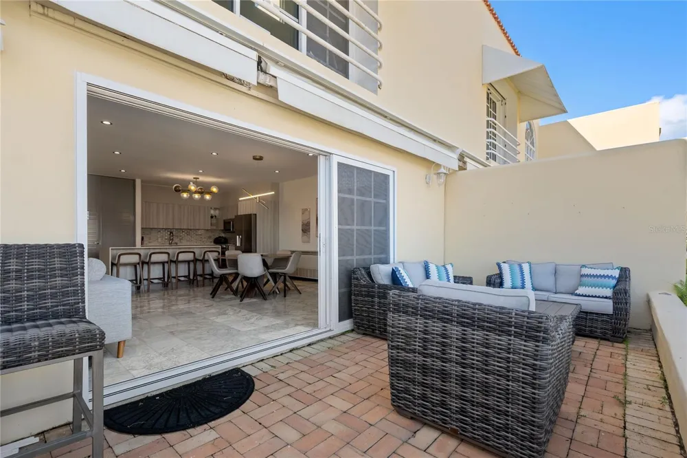 115 HARBOUR DRIVE #8 Humacao, PR 00791