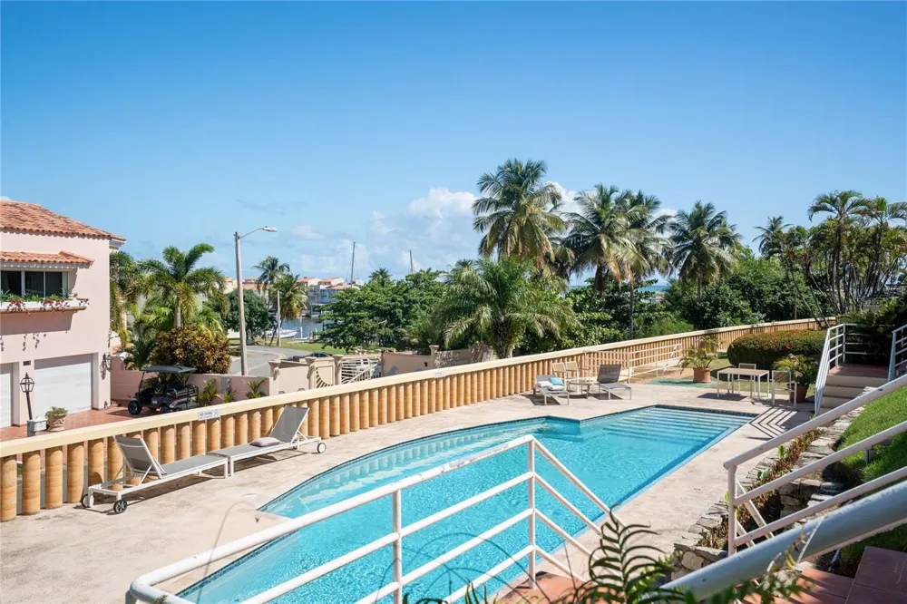 115 HARBOUR DRIVE #8 Humacao, PR 00791