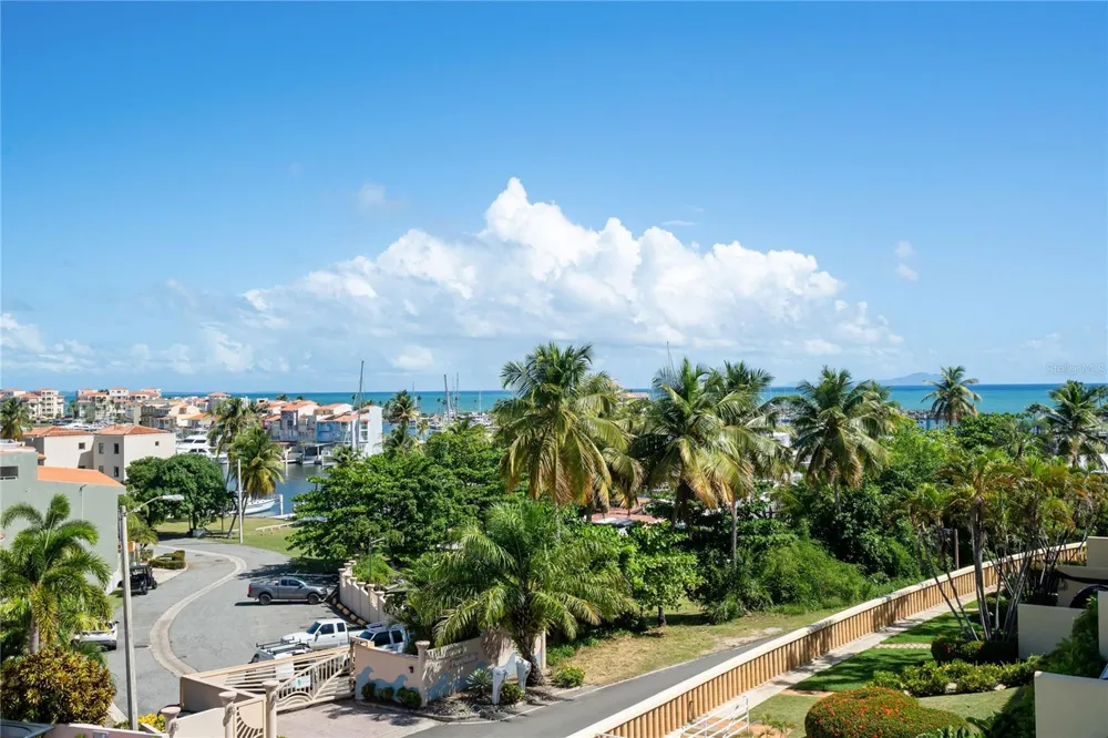 115 HARBOUR DRIVE #8 Humacao, PR 00791