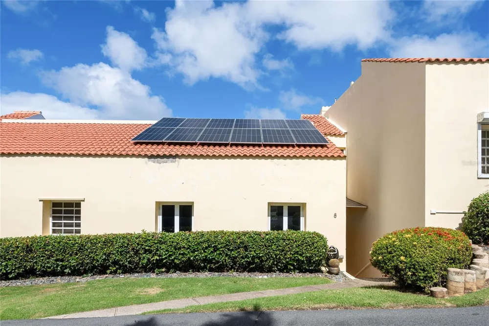 115 HARBOUR DRIVE #8 Humacao, PR 00791
