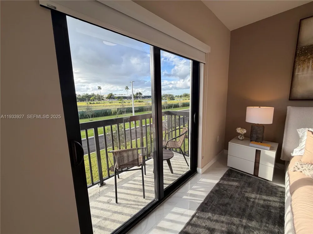 2308 E 4th Ave #205 Hialeah, FL 33013