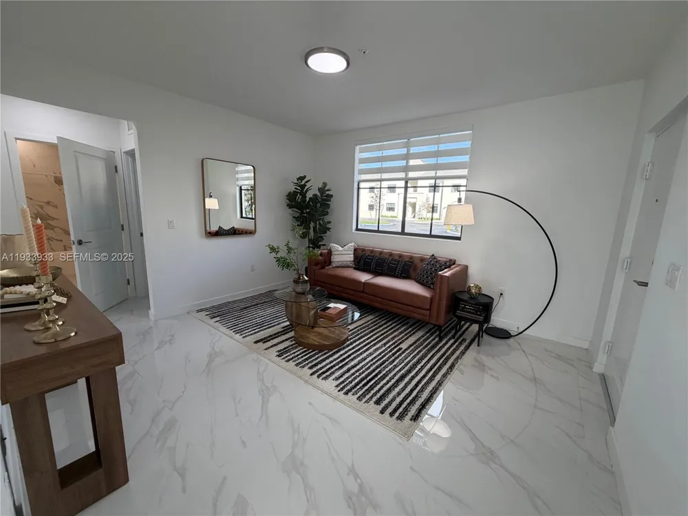 2308 E 4th ave #208 Hialeah, FL 33013