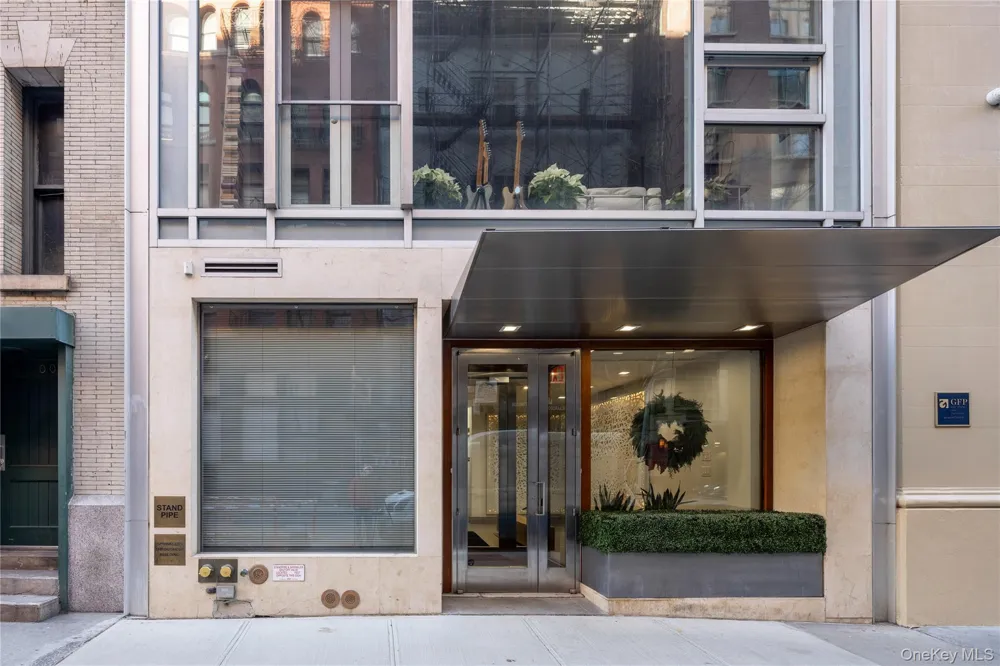 116 W 22nd Street #3 New York (Manhattan), NY 10011