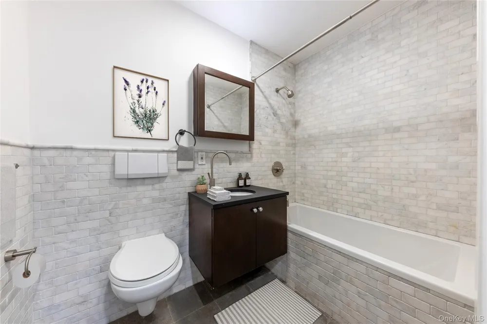 116 W 22nd Street #3 New York (Manhattan), NY 10011
