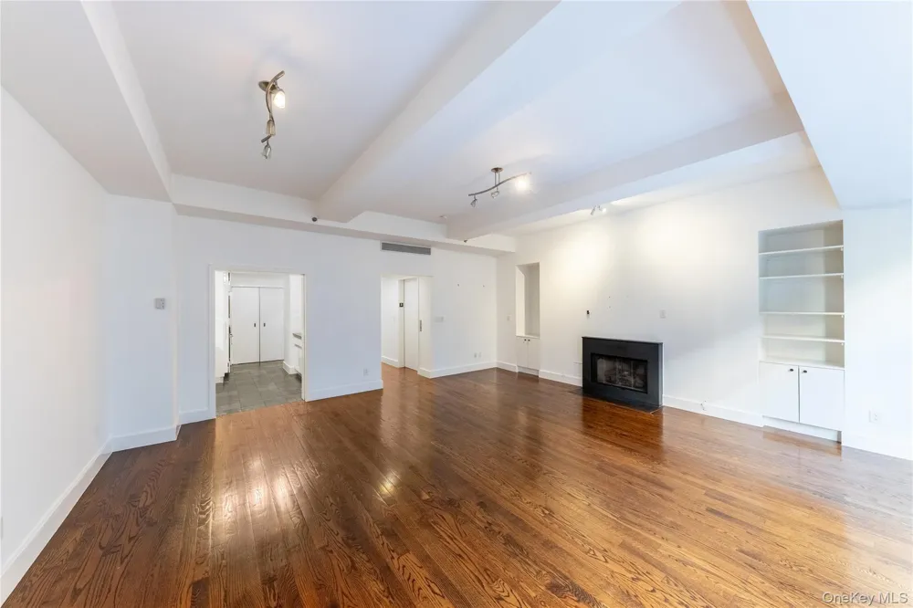 116 W 22nd Street #3 New York (Manhattan), NY 10011