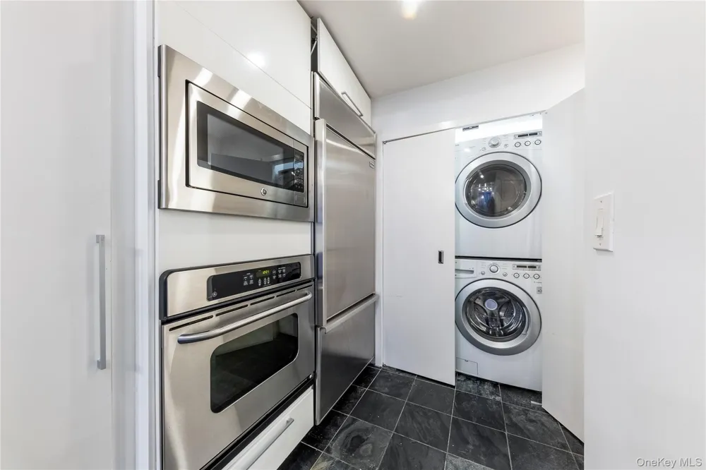 116 W 22nd Street #3 New York (Manhattan), NY 10011