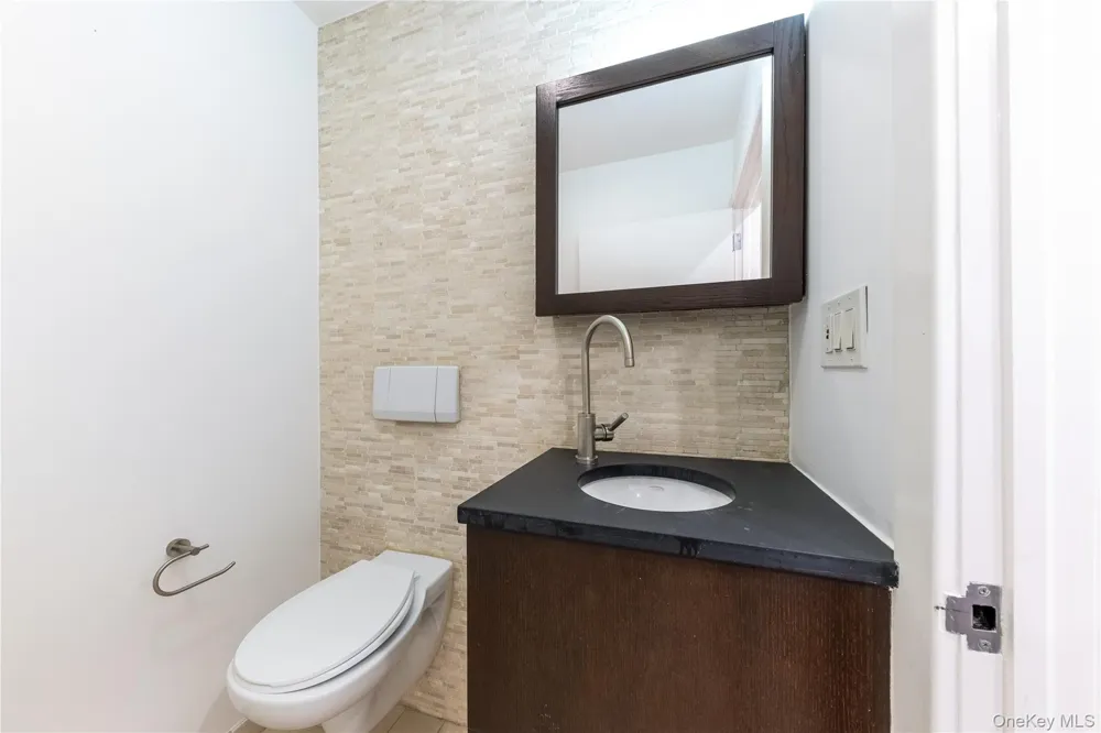 116 W 22nd Street #3 New York (Manhattan), NY 10011