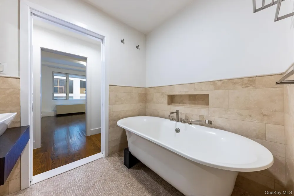 116 W 22nd Street #3 New York (Manhattan), NY 10011