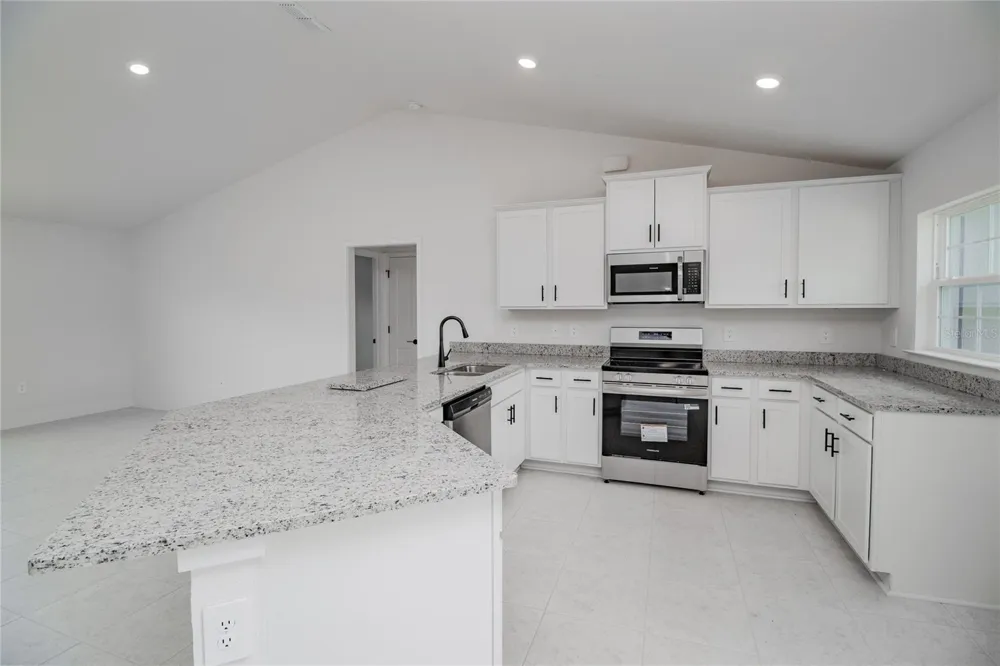 1218 HICKORY NUT DRIVE Lake Wales, FL 33898