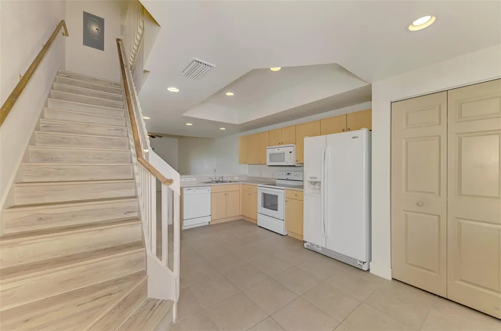 1246 RIO DE JANEIRO AVENUE #510 Punta Gorda, FL 33983