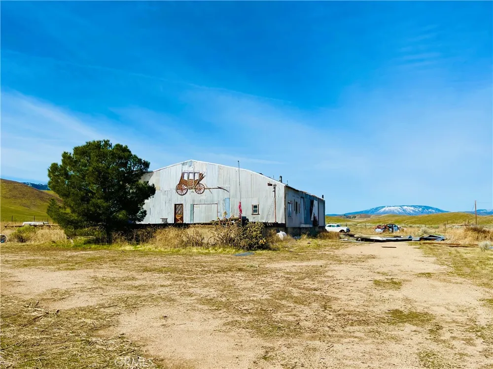 49357 W. Avenue D Lake Hughes, CA 93536