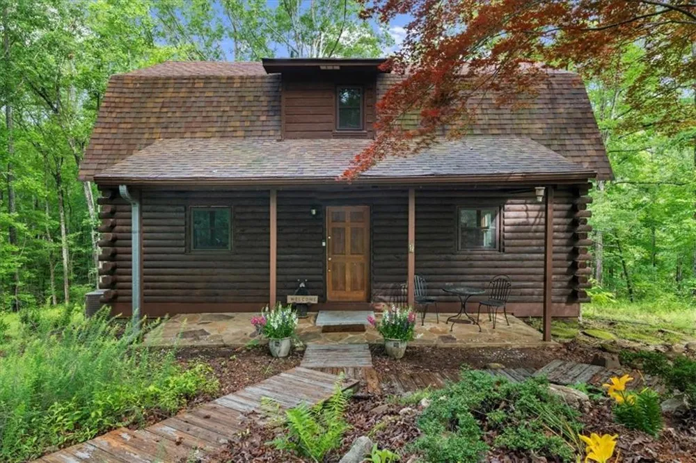 15 Bailey Street Whitesburg, GA 30185