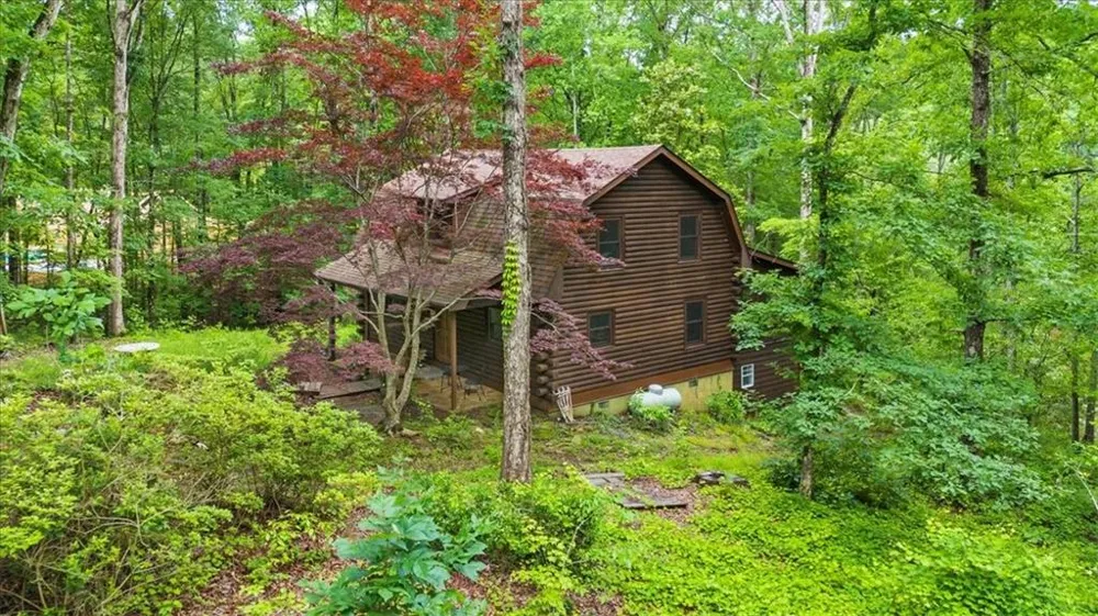 15 Bailey Street Whitesburg, GA 30185