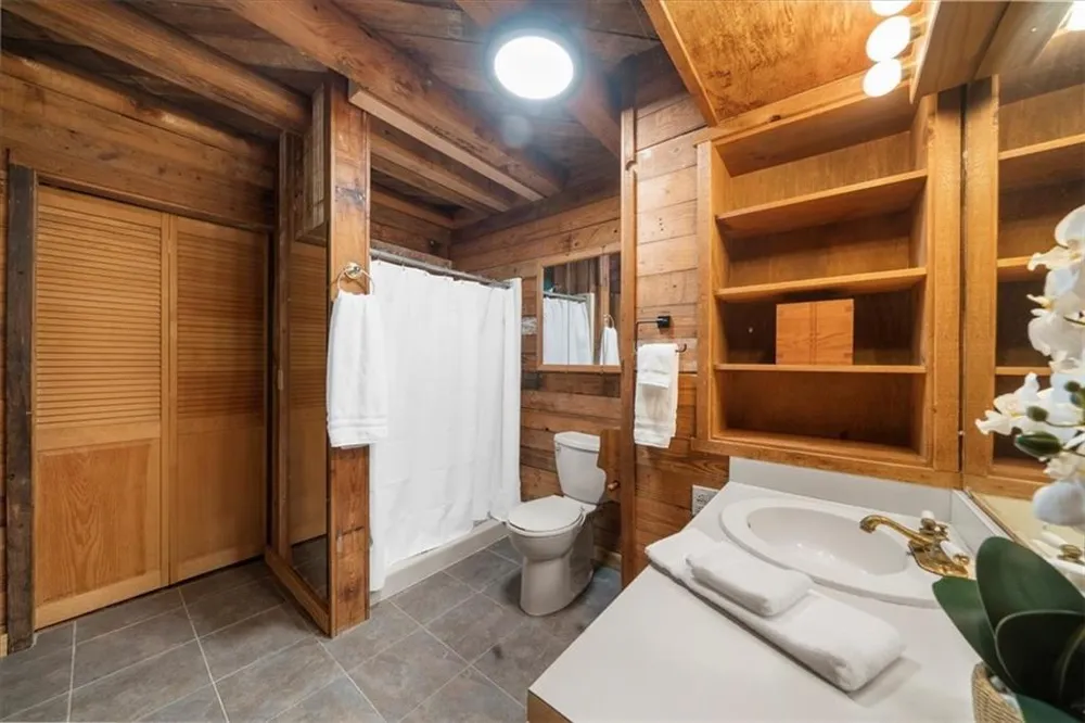 15 Bailey Street Whitesburg, GA 30185