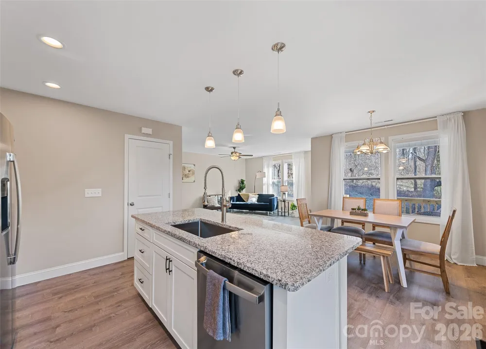 687 Holtzclaw Road Canton, NC 28716