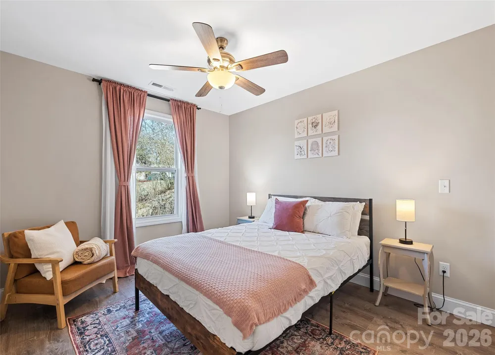 687 Holtzclaw Road Canton, NC 28716