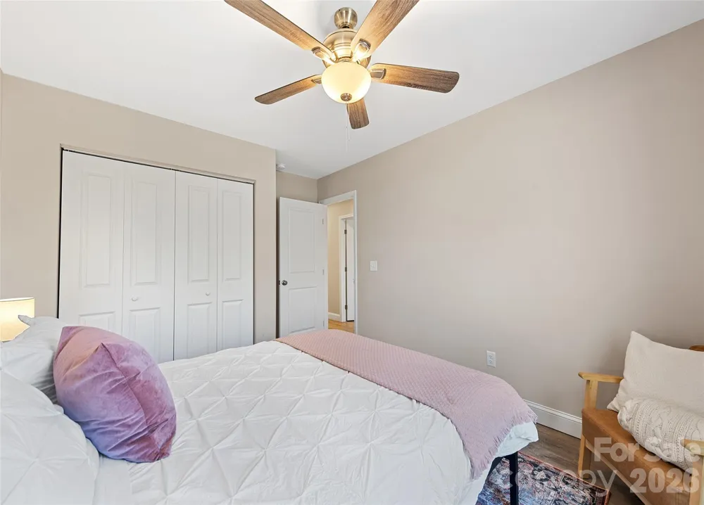 687 Holtzclaw Road Canton, NC 28716
