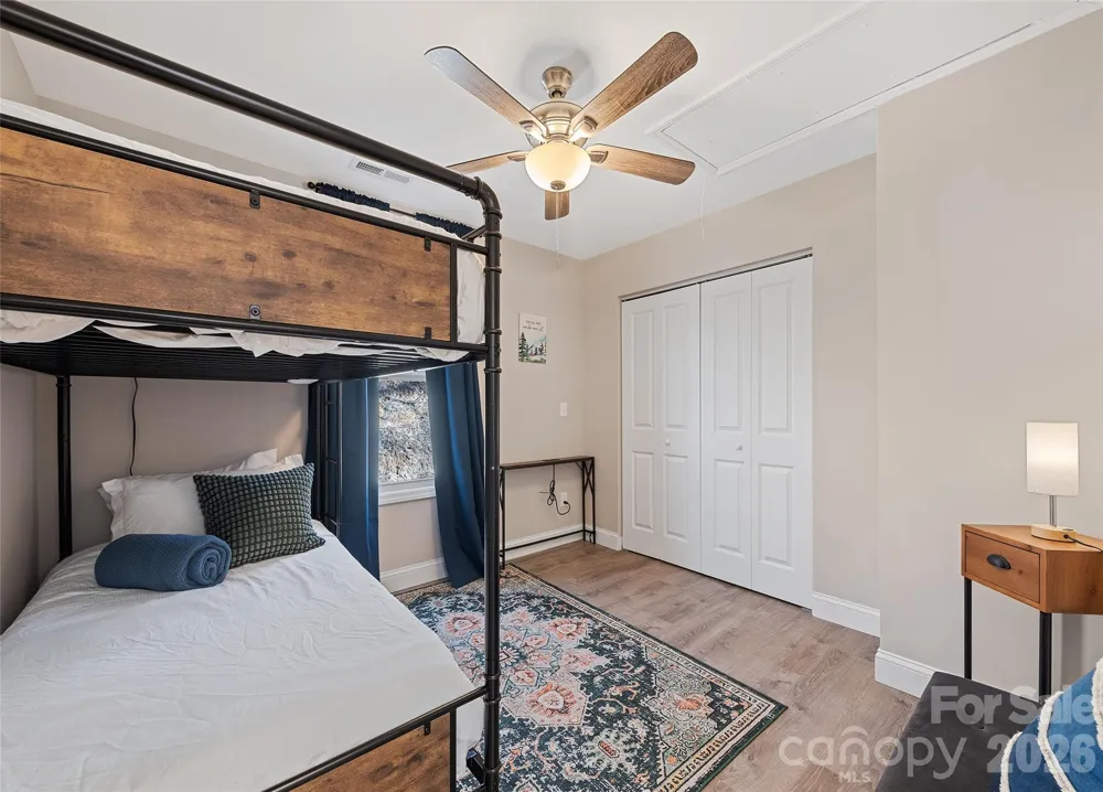687 Holtzclaw Road Canton, NC 28716